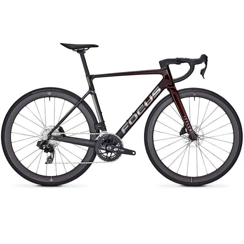 Preisreduziert FOCUS IZALCO MAX 8.9 - Rival AXS - Carbon Rennrad - 2027 - red tinted / black metalllic
