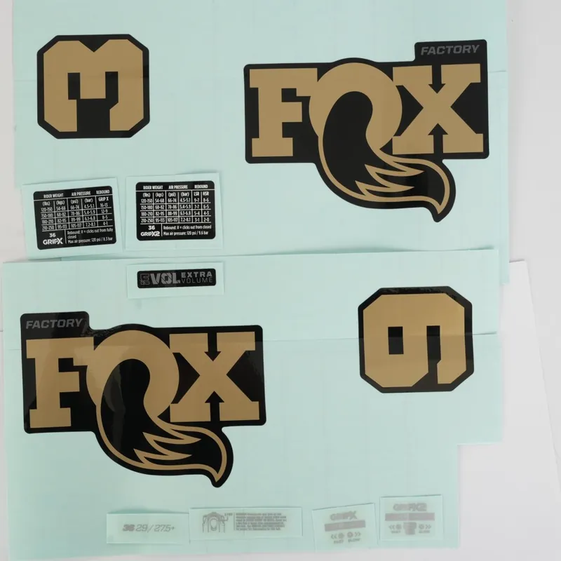 FOX Decal Aufkleber-Kit für 36 Federgabel (2026) - 803-04-276 Factory Shiny Black Kashima/Grey Begrenztes Angebot