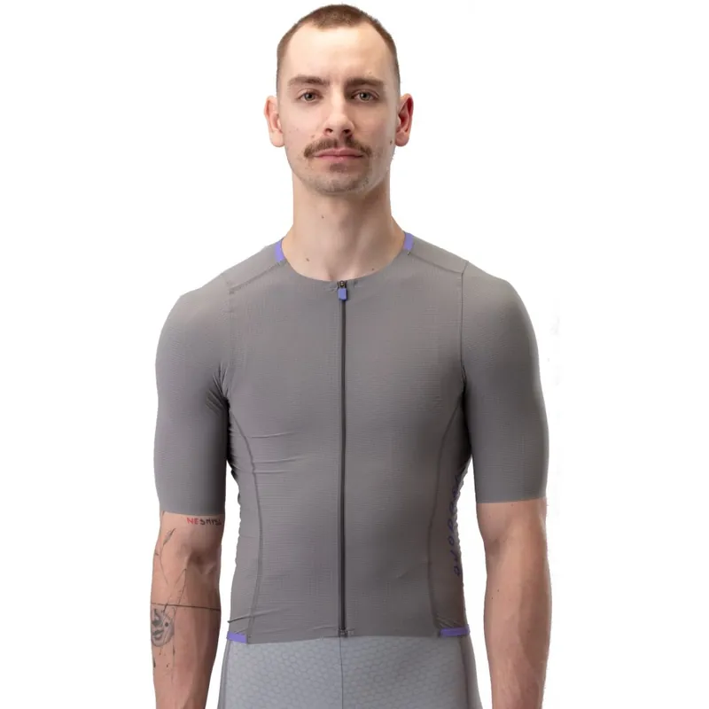 Isadore Echelon Ultralight Aero Radtrikot Herren - December Sky Schneller Versand