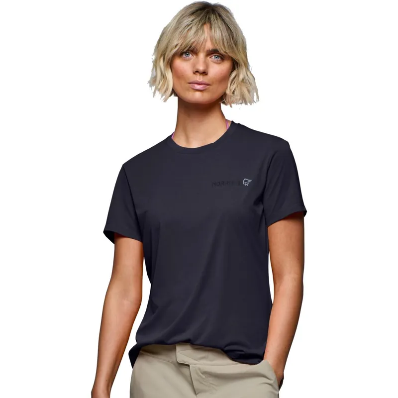 Top-Preis Norrona femund tech T-Shirt Damen - Caviar Black