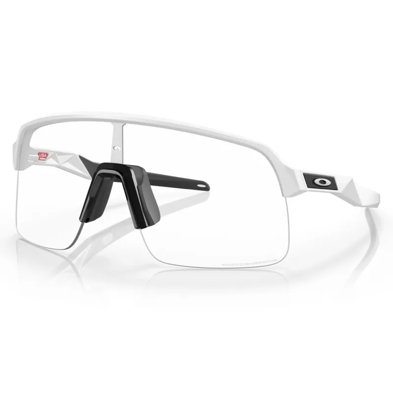 Beliebt Oakley Sutro Lite Brille - Matte White/Clear Black Iridium Photochromic - OO9463-4639