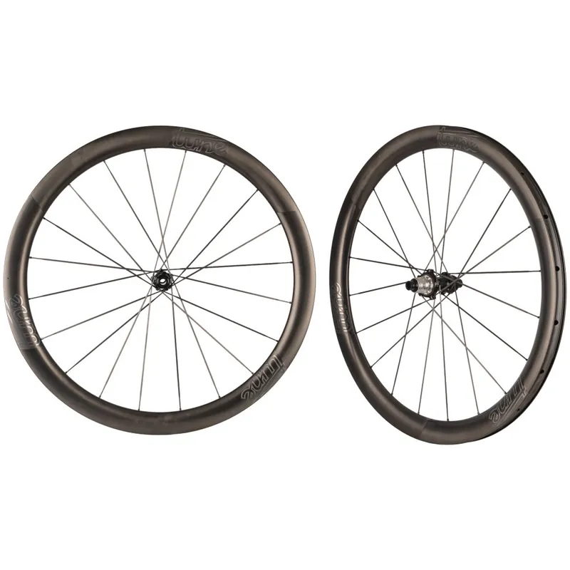 Tune Nano CS Road 45 Laufradsatz - 28" Carbon Clincher Centerlock Standardlager - 12x100mm 12x142mm - HG schwarz Saisonangebot