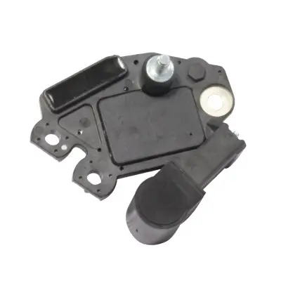 Highlight HITACHI 130644 - Generatorregler