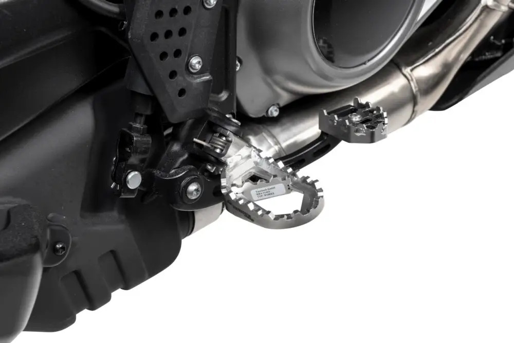 Fernreisefußrasten *Works* tief für Harley-Davidson RA1250 Pan America Top-Angebot
