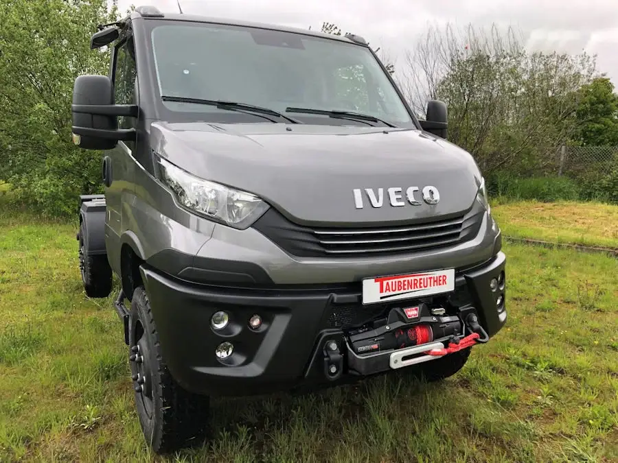Geprüft Seilwinden Set Iveco Daily 4x4 ab 2019, inkl. Zeon XD 10 12V