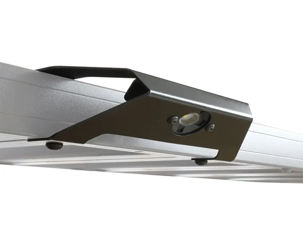 Preisknaller Halterung mit Griff AND Licht für Slimline II Dachträger